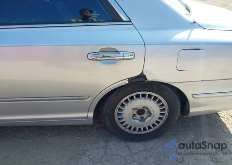 2001 Hyundai Xg300 L z USA, uszkodzony, nr VIN KMHFU45D01A099413